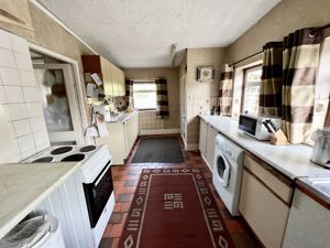 Photo 25- click for photo gallery